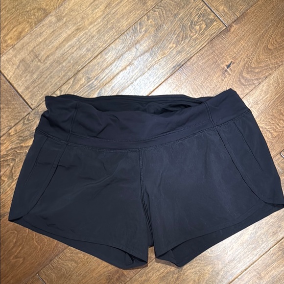 Black speed up Lululemon shorts - Picture 1 of 4